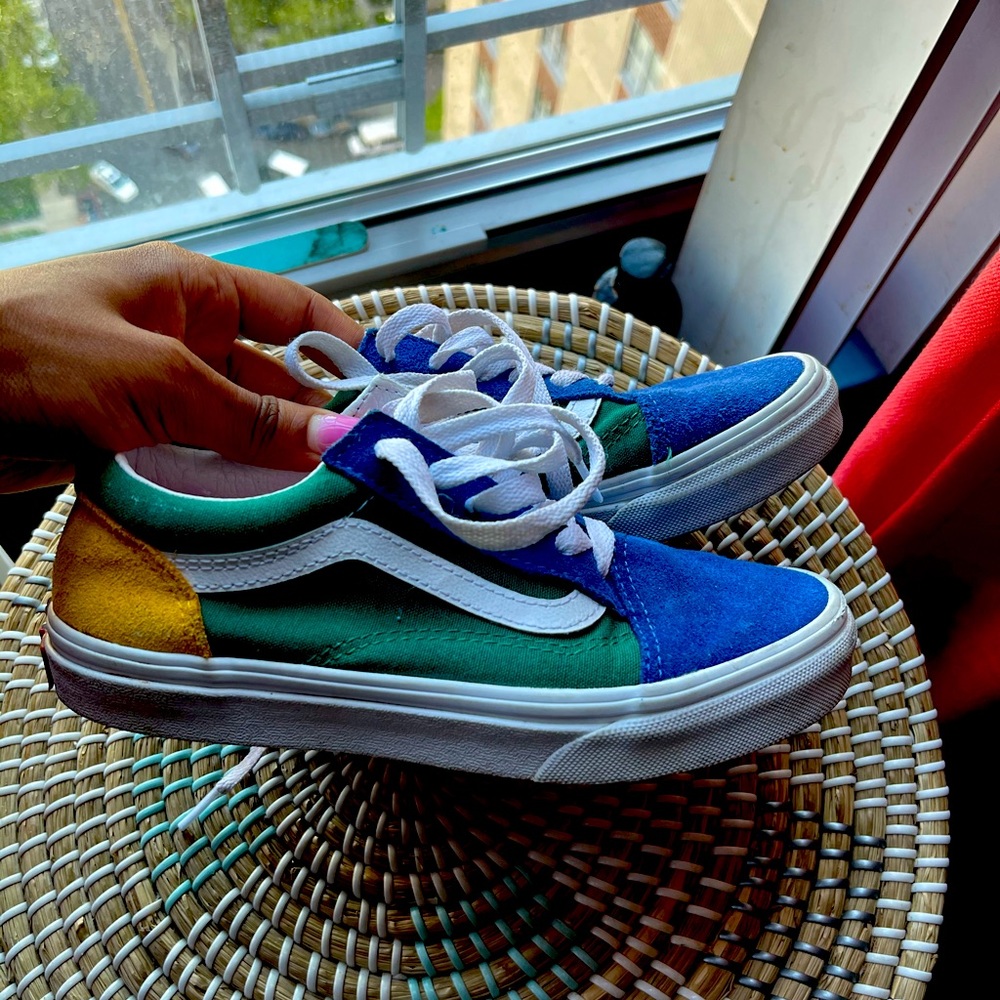 Cute Vans 💙💚💛❤️
